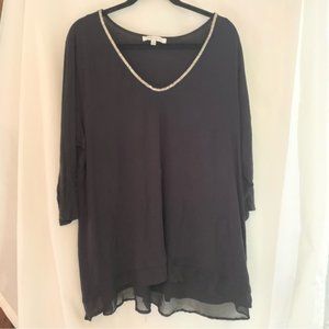 Rose & Olive - Size 3X - Top with some bling